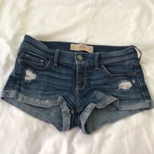Low rise Hollister shorts